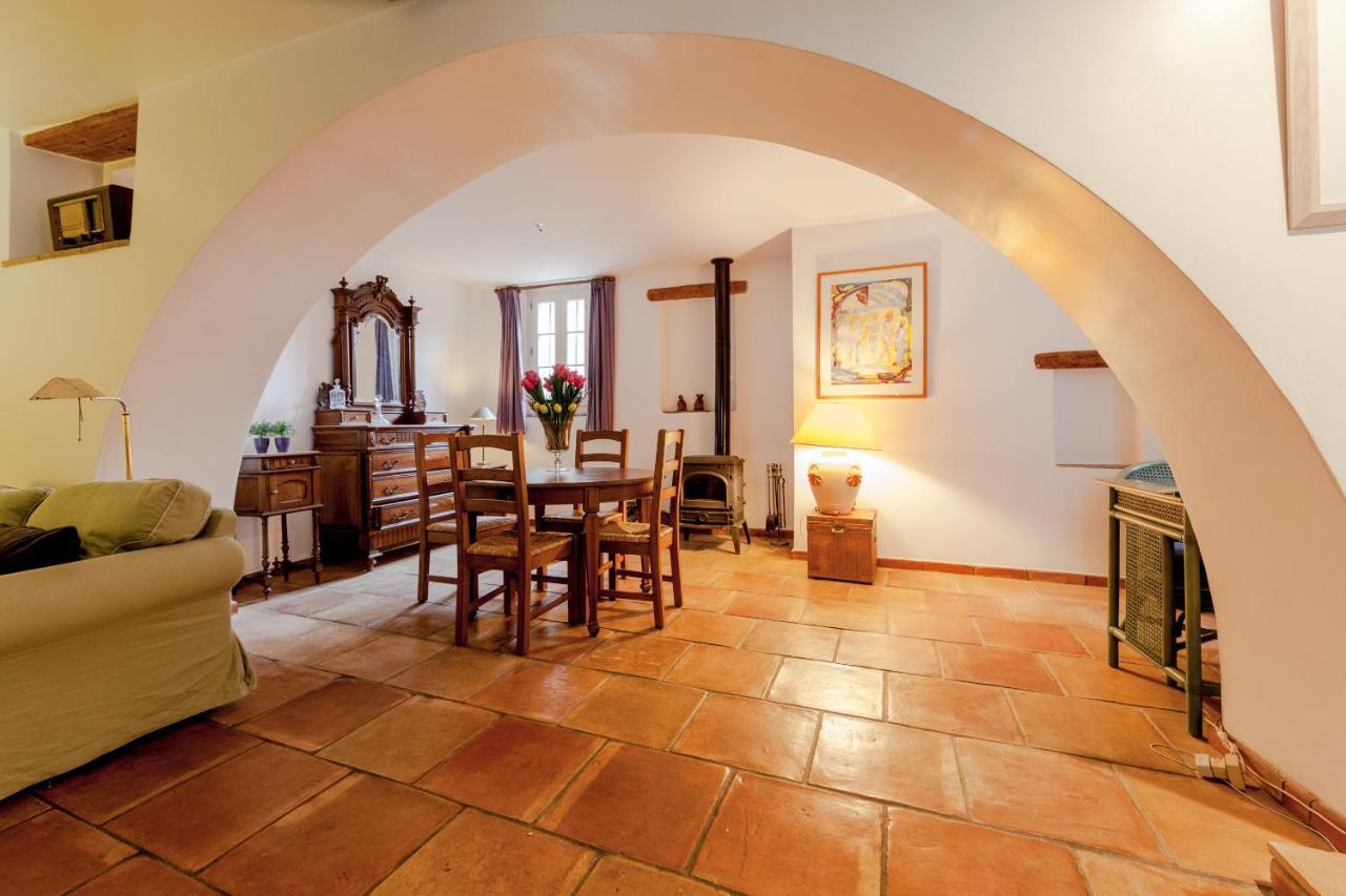Maison Elsud La Garde-Freinet Centre 3 Chambres Terrasse Parking エクステリア 写真